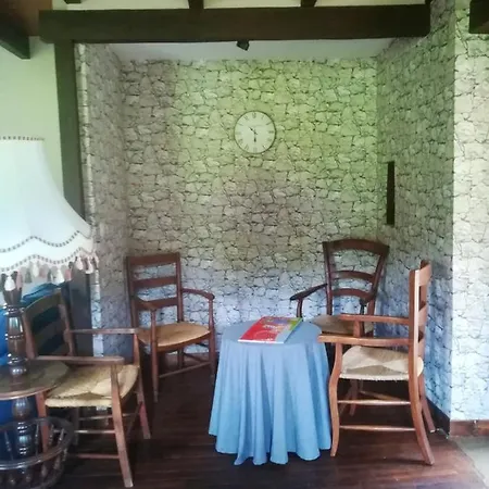 Maison Charmante A D'ourcet Avec Jardin Clos Et Vue Montagne Holiday home Lacam-d'Ourcet