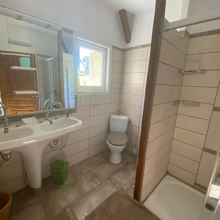 Vakantiehuis Maison Familiale Spacieuse A Avec Jardin 115 M² Lacam-dʼOurcet