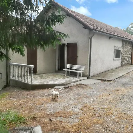 Holiday home Maison Charmante A D'ourcet Avec Jardin Clos Et Vue Montagne Lacam-d'Ourcet