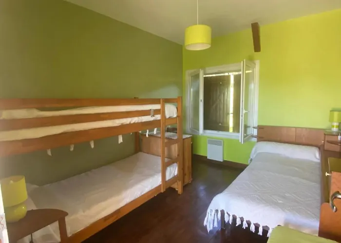 Maison Familiale Spacieuse à Avec Jardin 115 M² Lacam-dʼOurcet